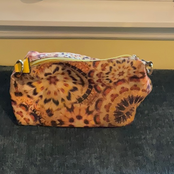 Yellow multifunctional handbag - Picture 3 of 4